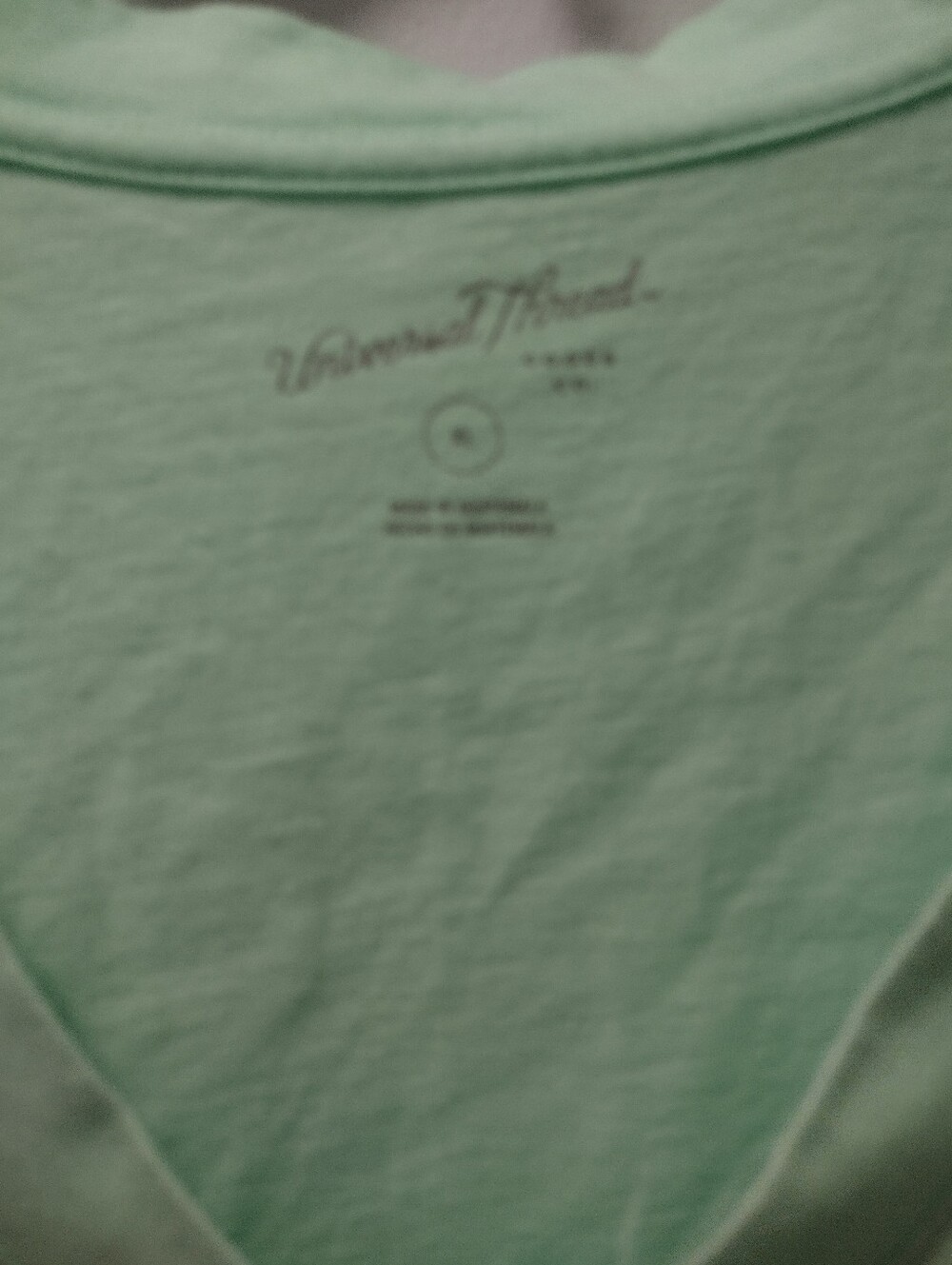 Universal Thread T - Picture 3 of 3